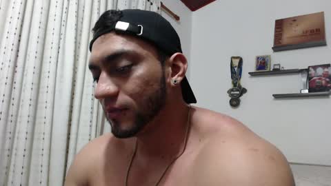 Snapshot of damiannstonexxx chatting on 04.19.26 Danny online show from 04.19.26