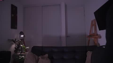 insta damn8   --------  online show from 11.30.25