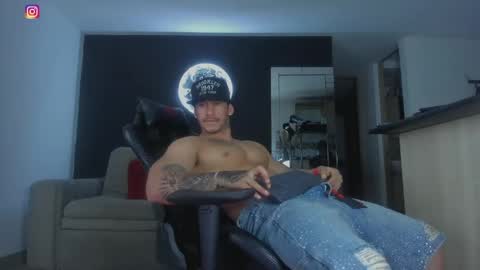 Snapshot of dammianmilleroficial chatting on 04.25.26 INSTAGRAM DAMMIANMILLEROFICIAL online show from 04.25.26