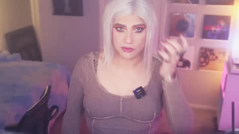 Snapshot of damngina39 chatting on 03.09.25 damngina39 online show from 03.09.25