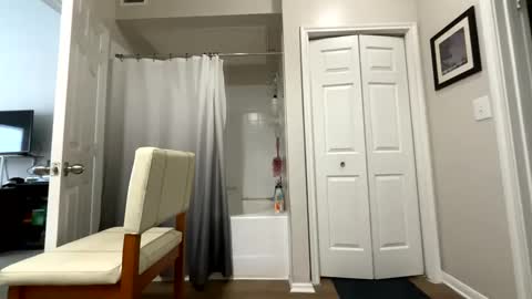 Clyde online show from 02.09.25