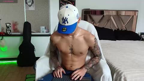 Damon online show from 10.19.25