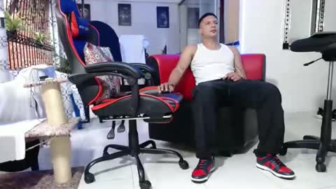 damyan_2003 online show from 12.30.24