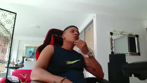 damyan_2003 online show from 02.18.25