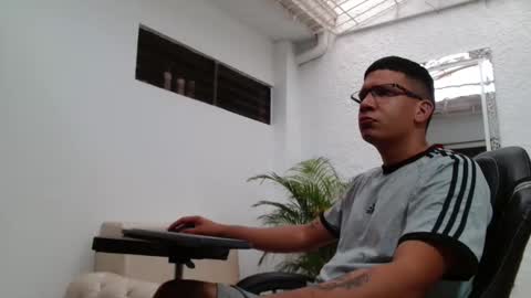 damyan_2003 online show from 04.07.26