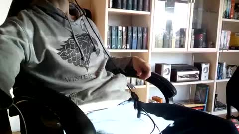 Snapshot of dan_snow24 chatting on 11.18.25 Dan Snow online show from 11.18.25