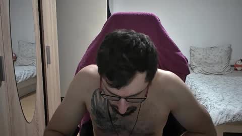 King Dan online show from 09.25.25