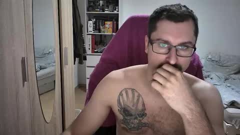 King Dan online show from 10.26.25