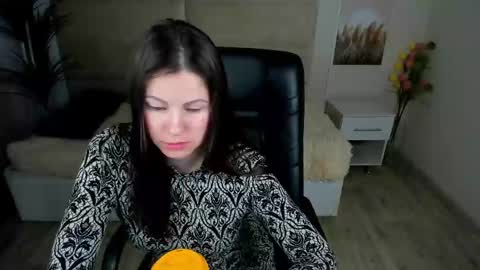 Snapshot of dana_dom chatting on 03.10.25 Dana Dom online show from 03.10.25