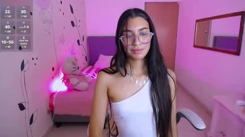 Snapshot of dana_paula chatting on 02.04.25 dana_paula online show from 02.04.25