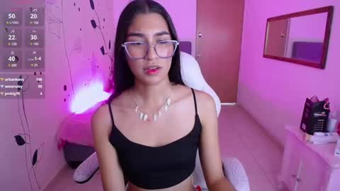 Snapshot of dana_paula chatting on 02.05.25 dana_paula online show from 02.05.25
