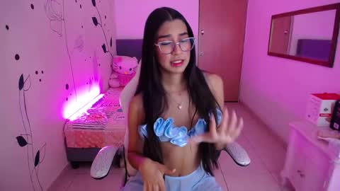 Snapshot of dana_paula chatting on 02.23.25 dana_paula online show from 02.23.25