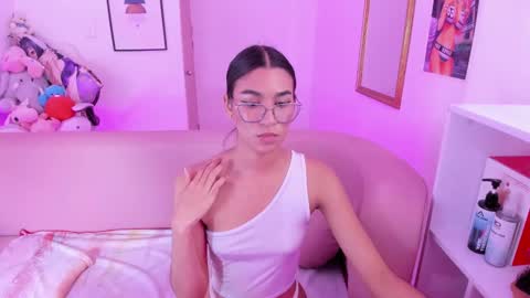 Snapshot of dana_paula chatting on 03.11.25 dana_paula online show from 03.11.25