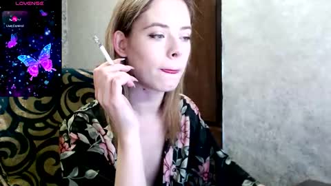 Dana SmileX online show from 11.18.25