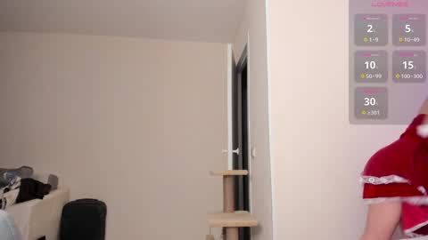 Snapshot of danacandy chatting on 12.25.24 CandyDana online show from 12.25.24