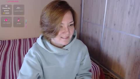 danbie_leen online show from 10.16.25