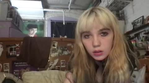 Snapshot of danceissexisbeauty2 chatting on 10.23.25 Your submissive patient online show from 10.23.25