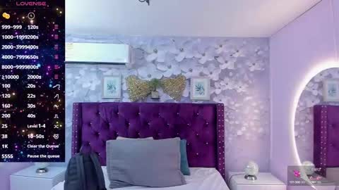 Daniela online show from 02.21.25