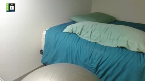 Snapshot of danemetsen5 chatting on 01.02.25 Dan online show from 01.02.25