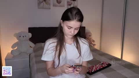 Snapshot of dangerouss_lady chatting on 10.12.25 Eva online show from 10.12.25