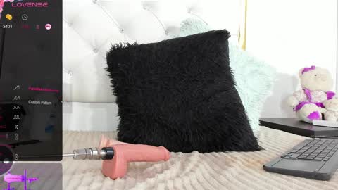 DANI online show from 12.17.24