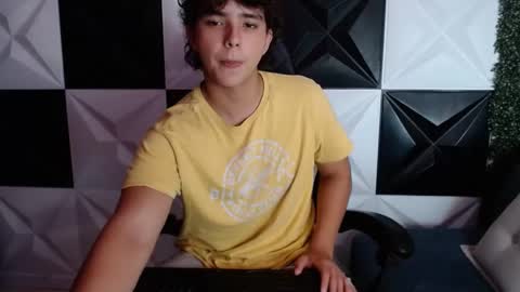 dani_cumboy online show from 01.05.25