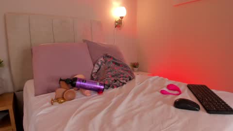 Hi I am Dani online show from 01.24.25