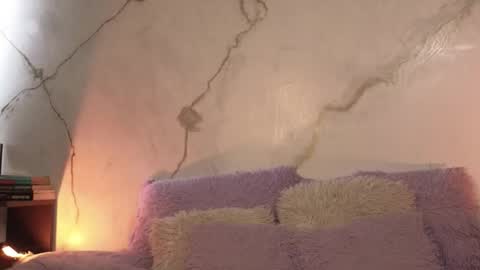 DANI independent model IG online show from 11.17.25