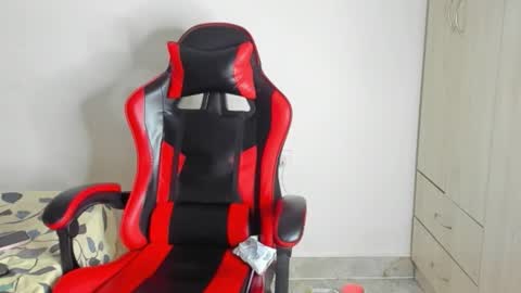 DANIEL online show from 11.26.25