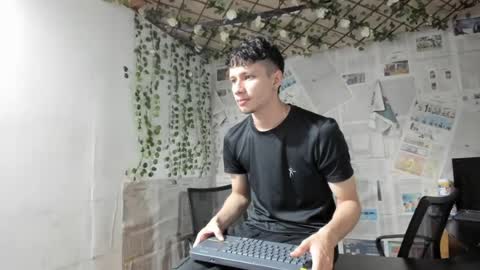 Snapshot of daniel_hot_11 chatting on 07.17.26 daniel_hot_11 online show from 07.17.26