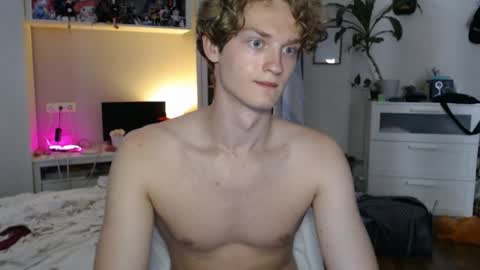 Snapshot of daniel_yumm chatting on 06.22.26 Daniel online show from 06.22.26
