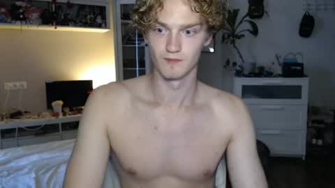 Snapshot of daniel_yumm chatting on 06.30.26 Daniel online show from 06.30.26