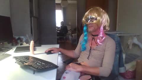 newcumer online show from 12.19.24