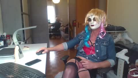 newcumer online show from 01.09.25