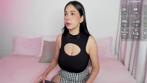 Snapshot of daniela_days chatting on 07.26.26 Dani online show from 07.26.26