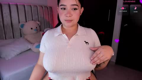 Snapshot of daniela_hornny chatting on 02.12.25 dani h0rx online show from 02.12.25