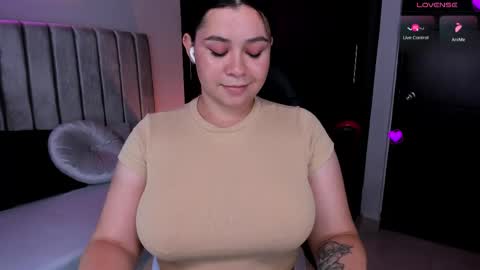 Snapshot of daniela_hornny chatting on 02.20.25 dani h0rx online show from 02.20.25