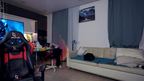 Daniel Kraig online show from 02.12.26