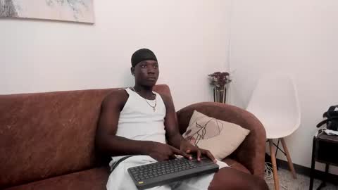 Snapshot of daniell_ferrari chatting on 02.11.25 daniell_ferrari online show from 02.11.25