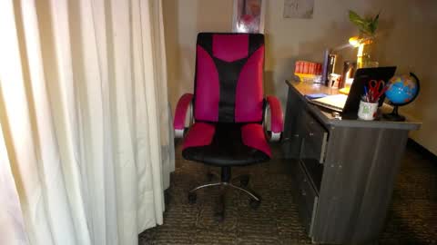 Angie online show from 04.11.26