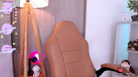 Danielle Rose online show from 02.04.25