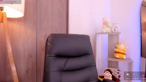 Danielle Rose online show from 10.21.25