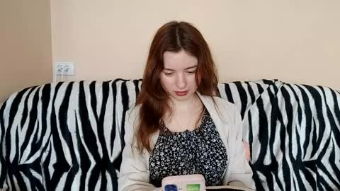 Mia online show from 04.13.26