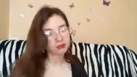 Snapshot of daniellevaulet chatting on 06.23.26 Mia online show from 06.23.26
