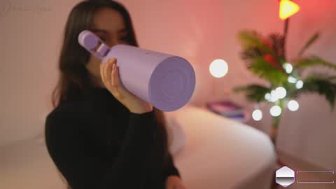 Snapshot of danii_xoxo chatting on 02.19.25 online show from 02.19.25