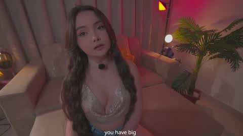 Snapshot of danii_xoxo chatting on 11.26.25 online show from 11.26.25