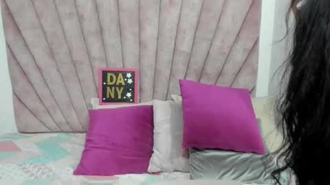 DaniiBelluci  online show from 01.19.26