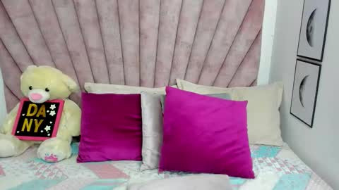 Snapshot of daniibelluci1 chatting on 03.01.26 Danii Belluci online show from 03.01.26