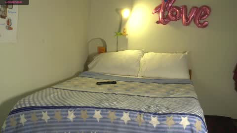 danalle .. online show from 01.12.25