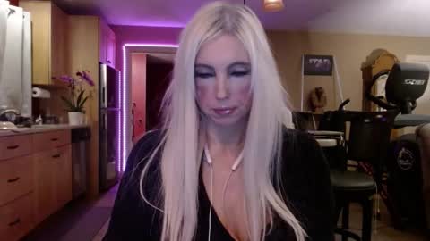 DanikaWhite69 online show from 02.24.25